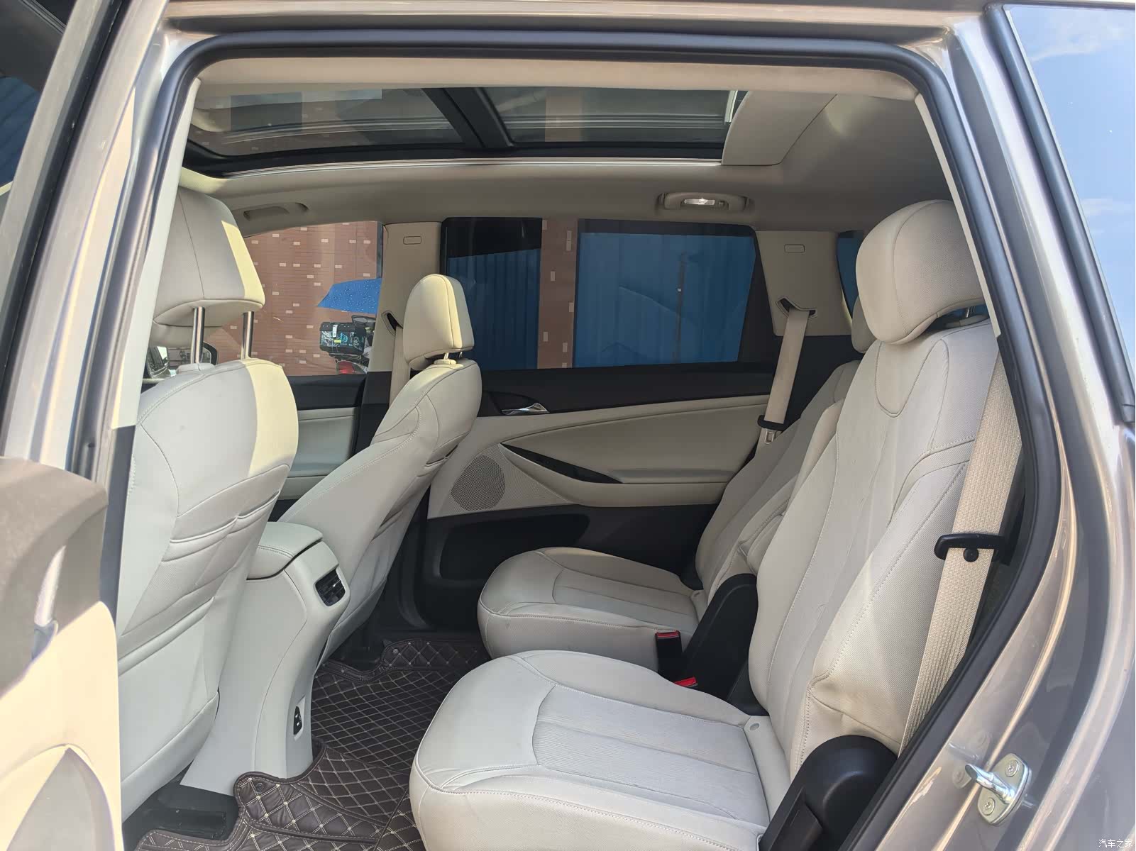 Buick GL6, 2018 13