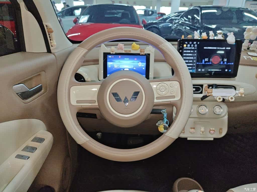 Wuling MINIEV, 2025 11