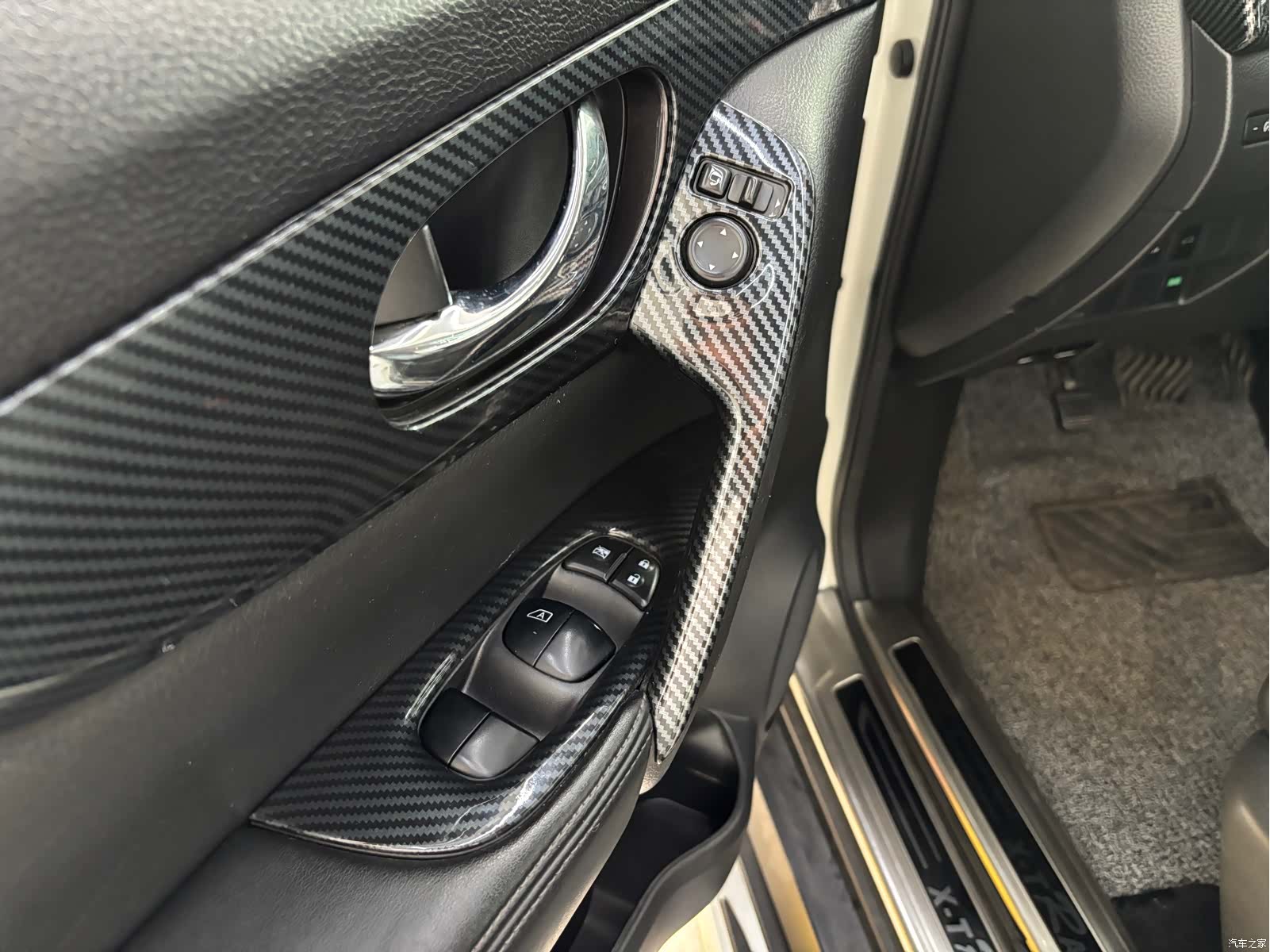 Nissan X-Trail, 2018 все фото