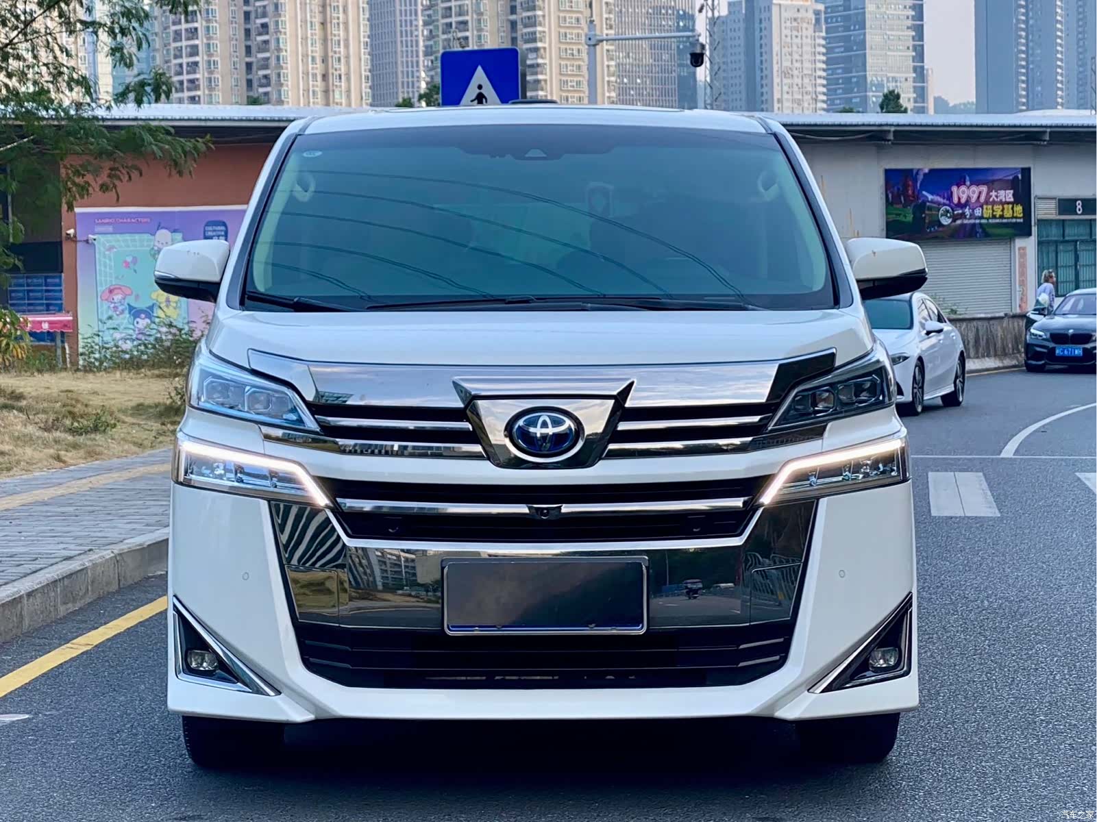 Toyota Vellfire, 2020 2