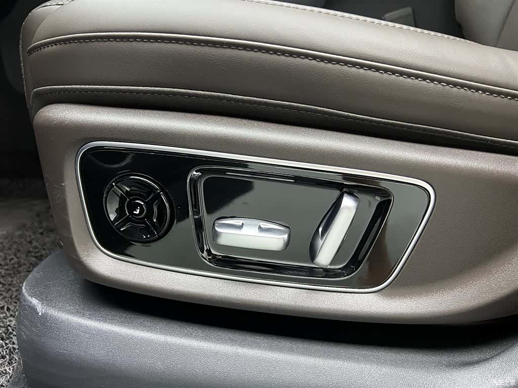 Li Auto L9, 2022 6