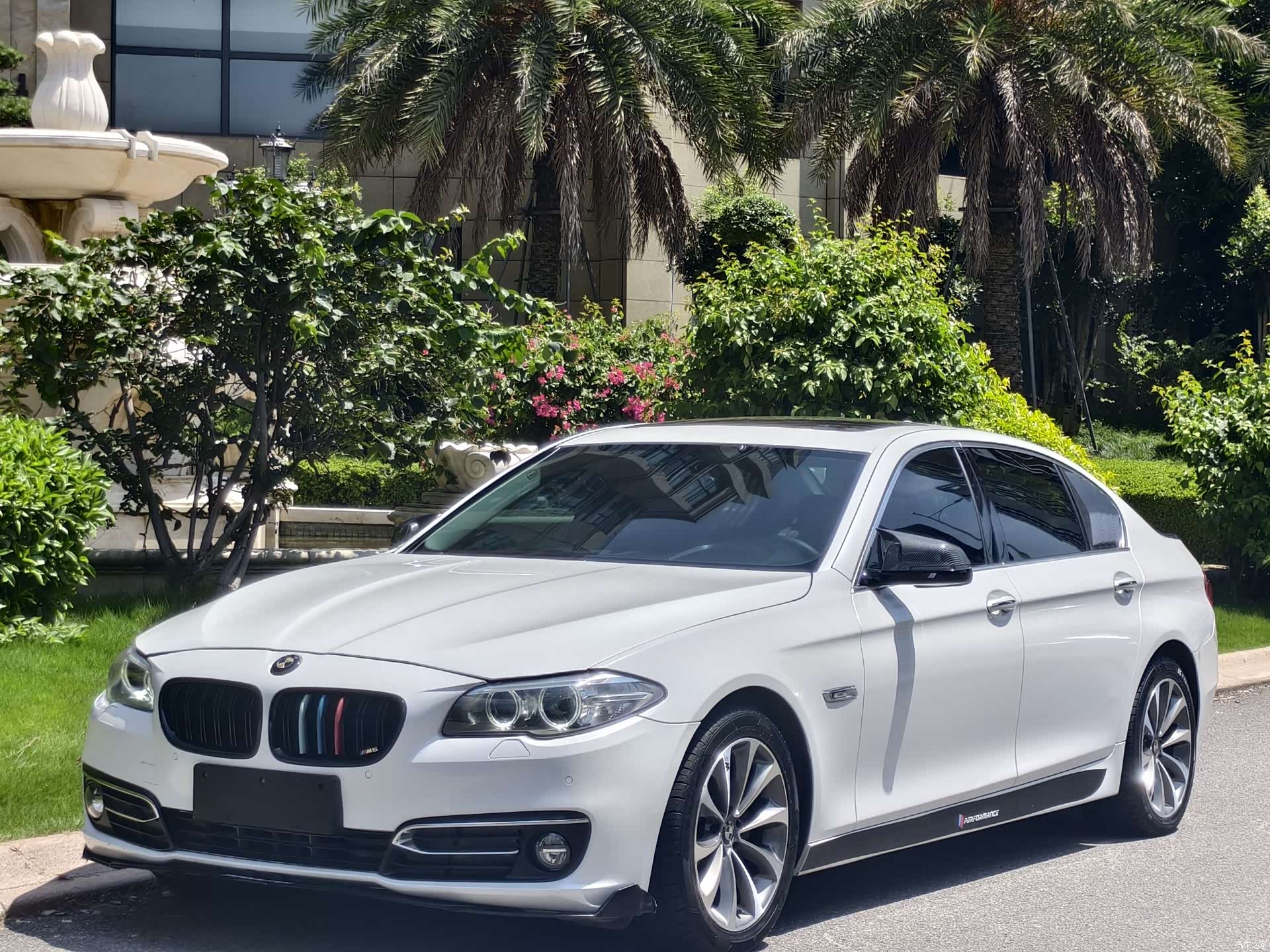 BMW 5 Series, 2017 1