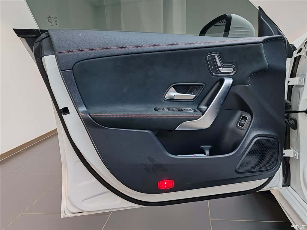 Mercedes-Benz CLA, 2025 9