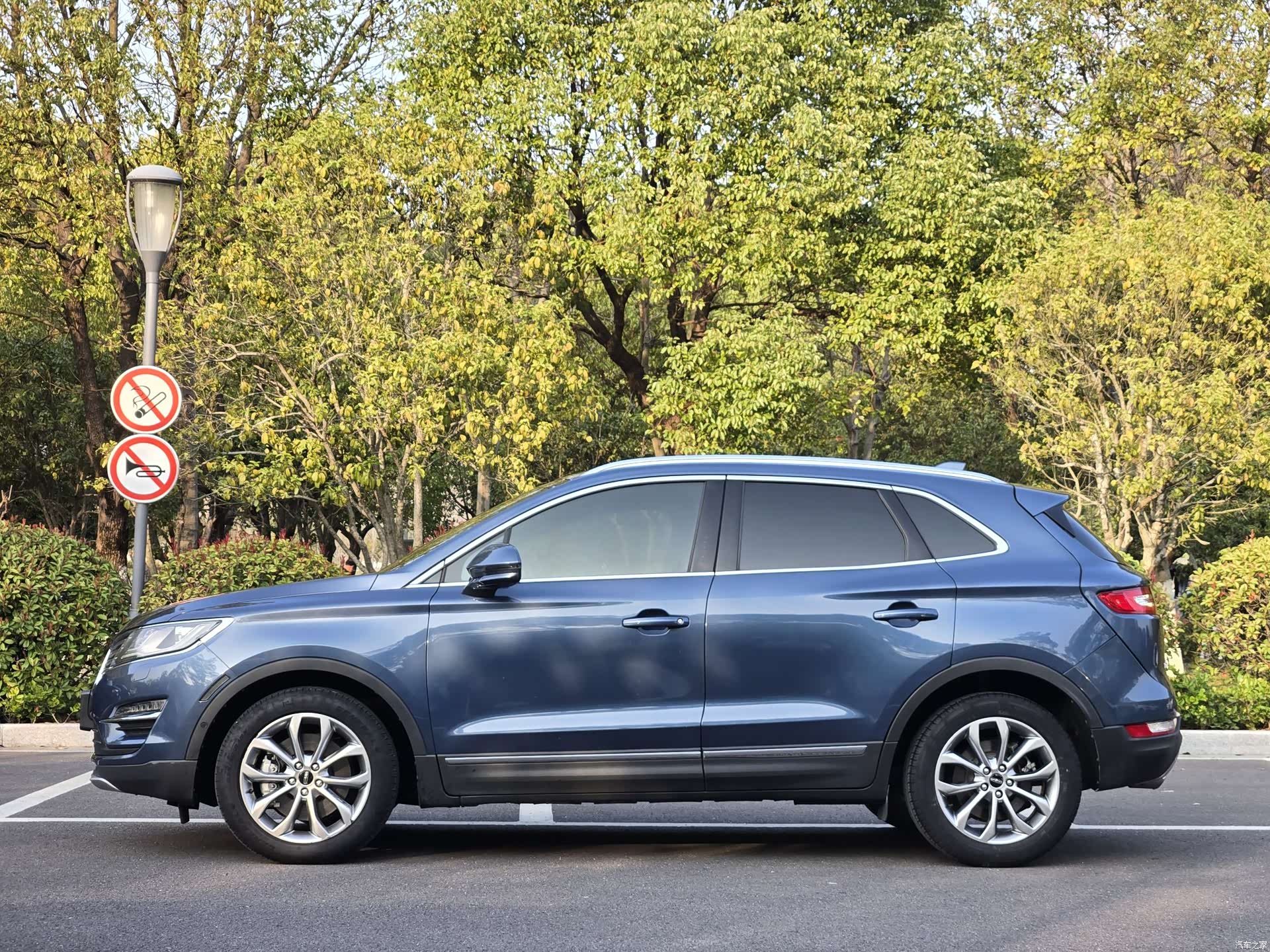 Lincoln MKC, 2019 3
