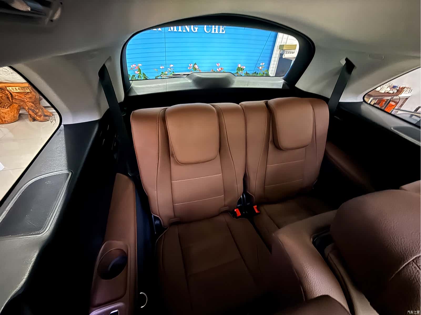 Mercedes-Benz GLS, 2025 13