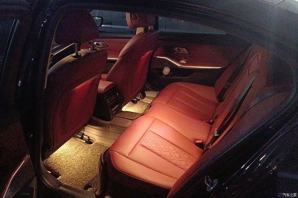 BMW 3 Series, 2023 11