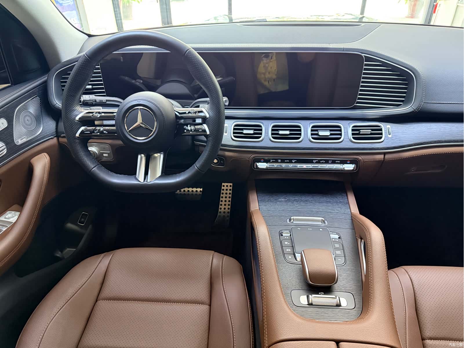 Mercedes-Benz GLS, 2025 15