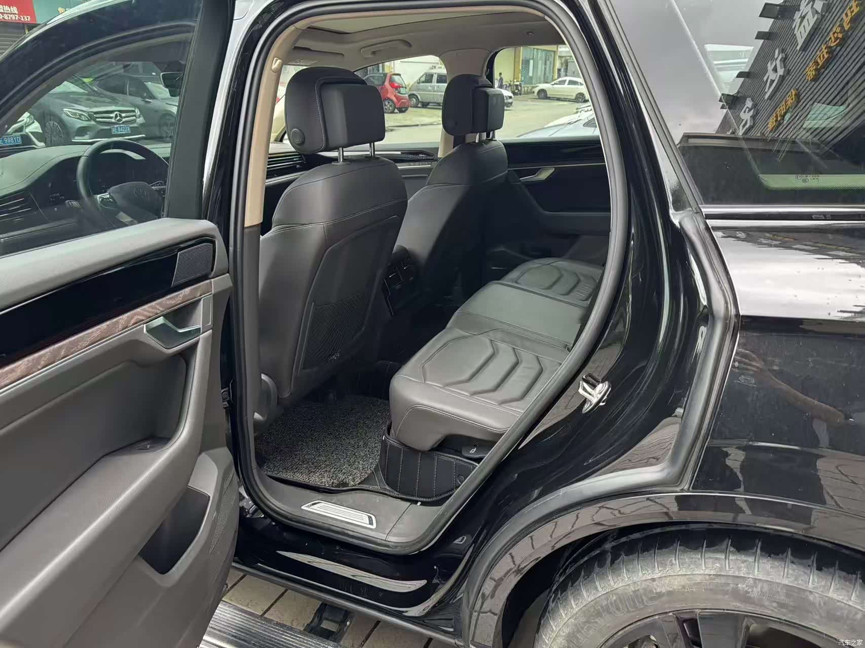 Volkswagen Touareg, 2023 8