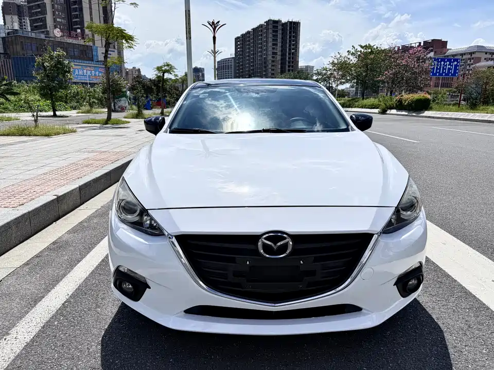 Mazda 3 Angkesaila