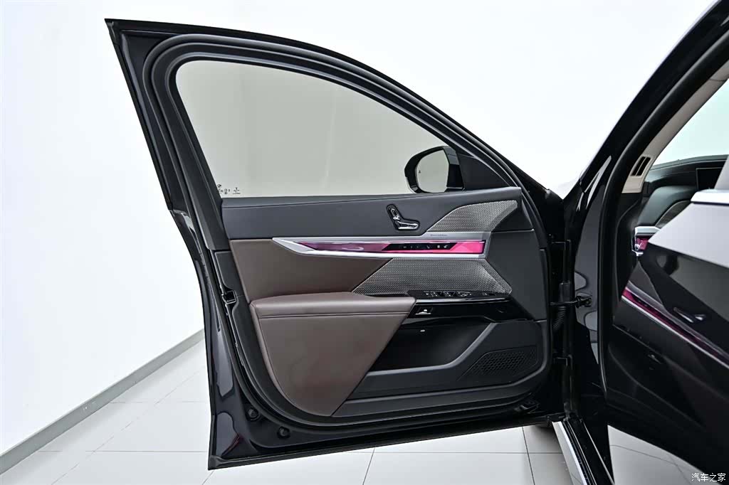 BMW 7 Series, 2023 20