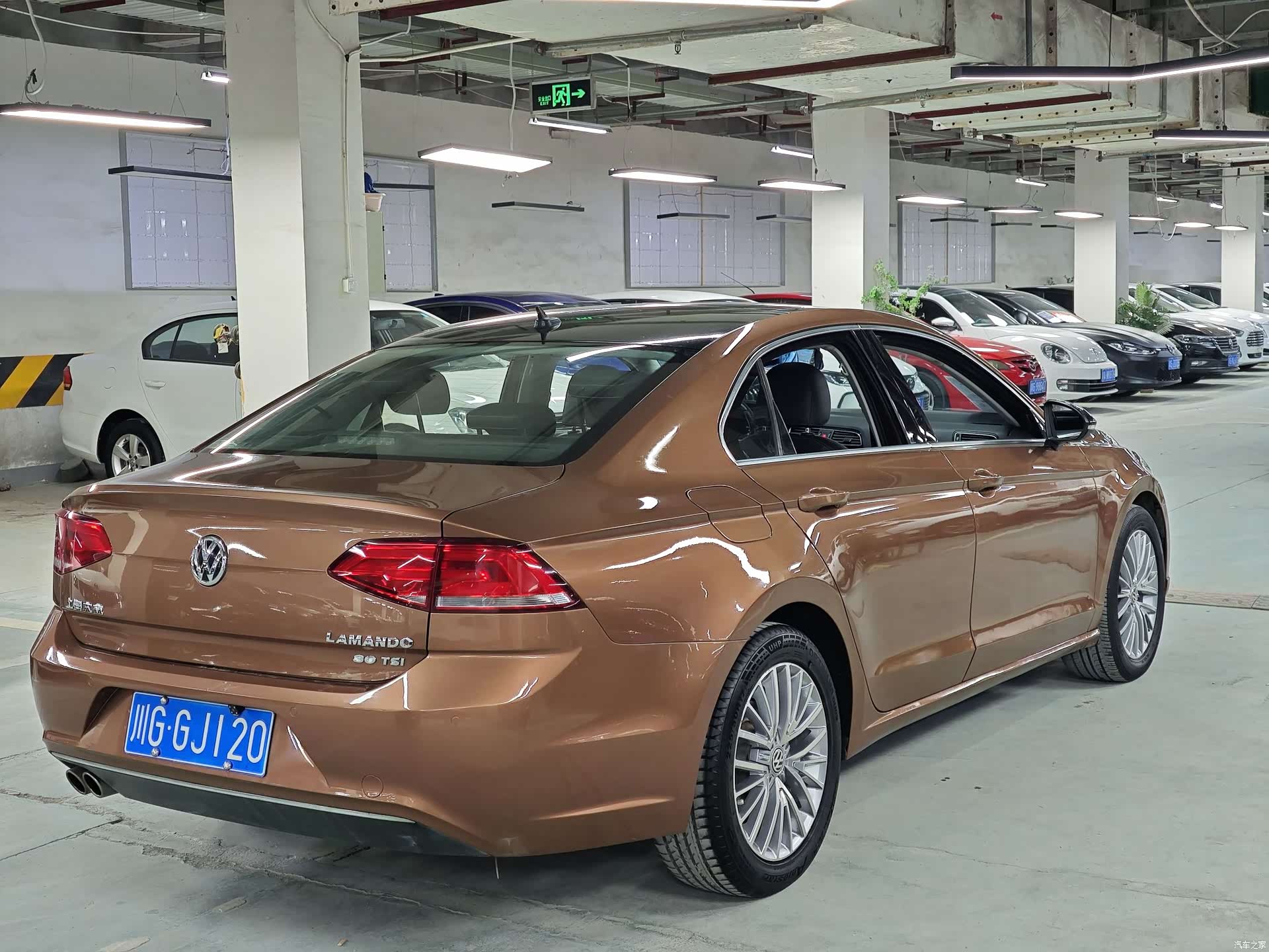 Volkswagen Lamando, 2015 8