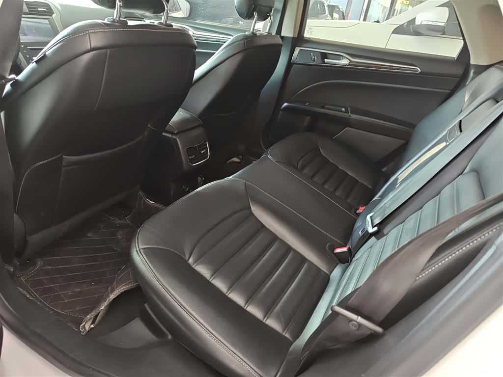 Ford Mondeo, 2018 13