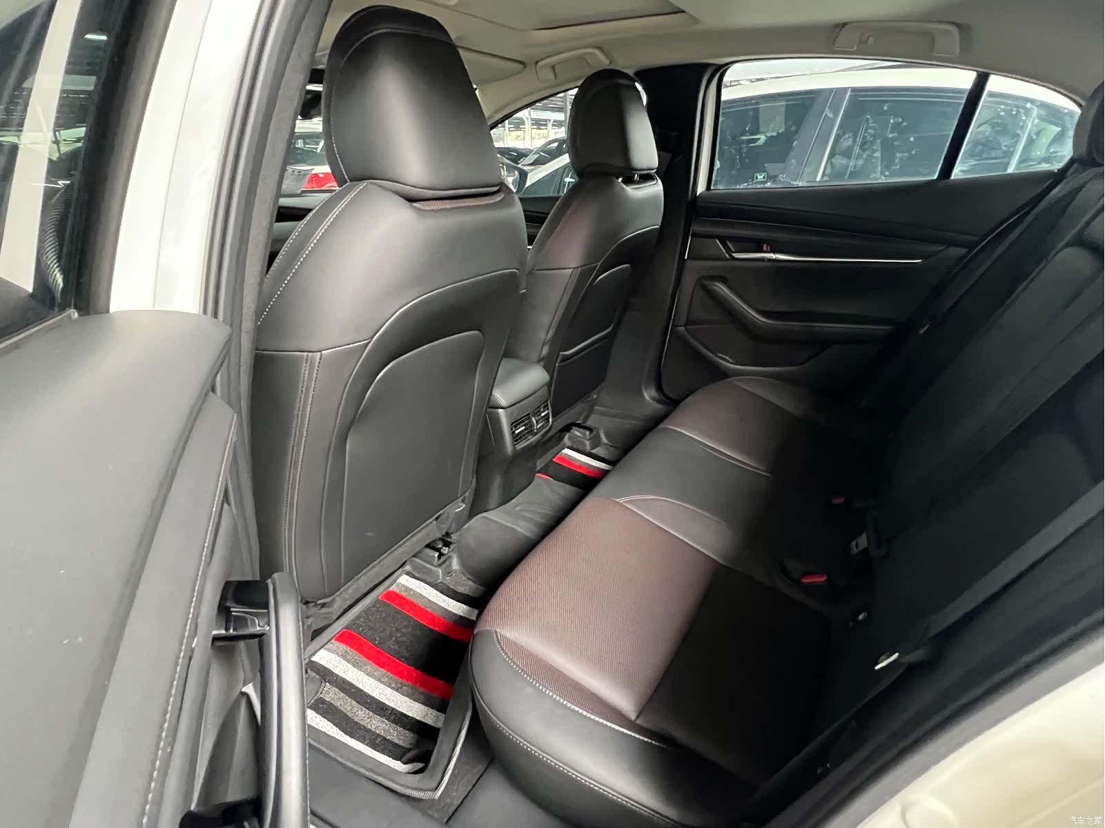 Mazda Mazda3, 2024 9