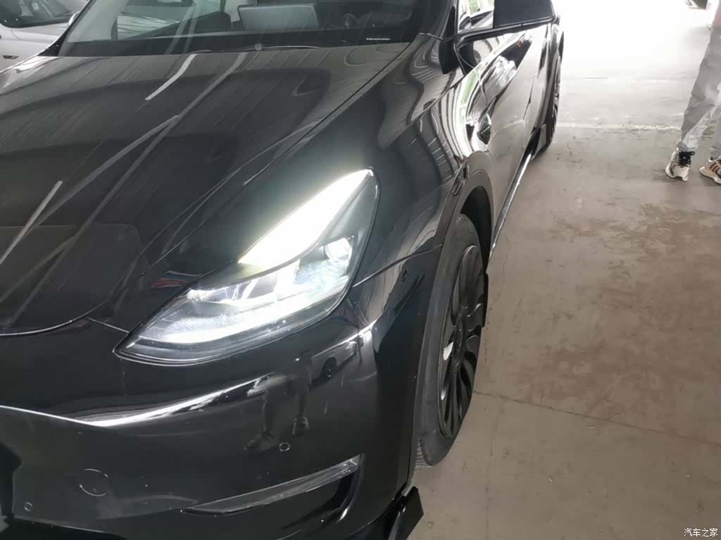 Tesla Model Y, 2021 24