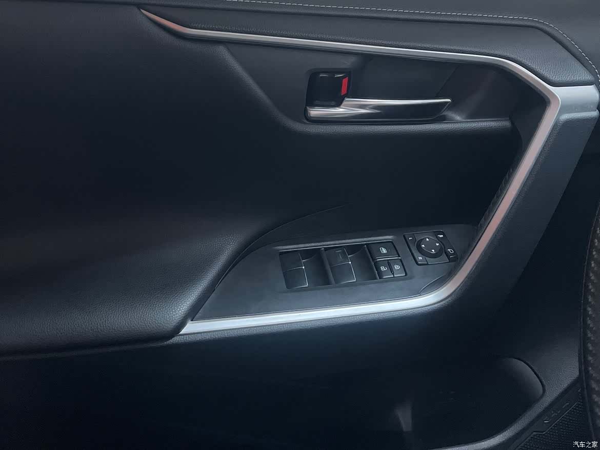 Toyota RAV4, 2020 16