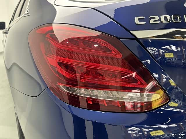 Mercedes-Benz C-Class, 2018 18