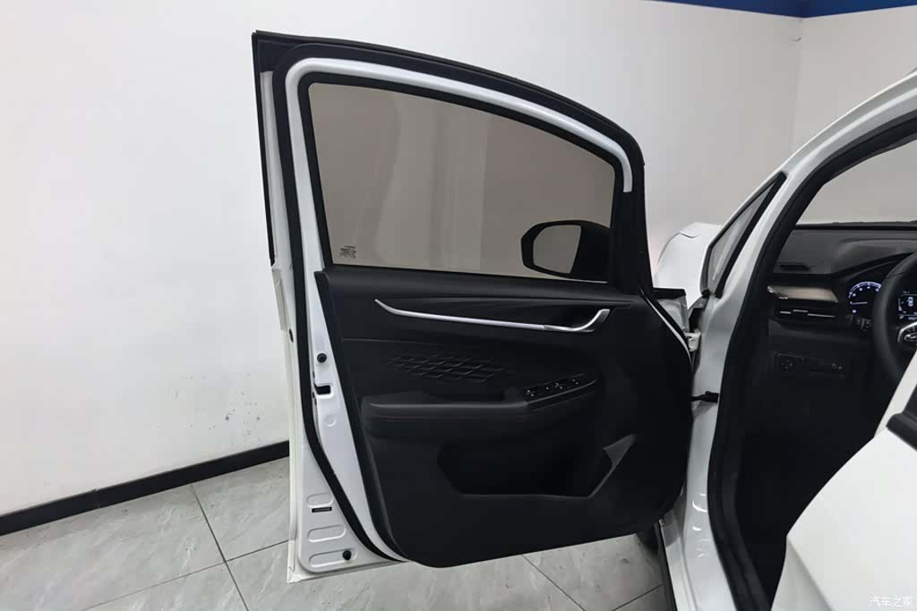 Geely X3, 2021 7