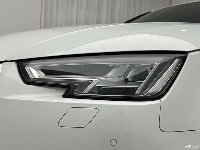 Audi A4L, 2017 15