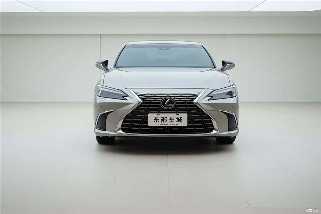 Lexus ES, 2026 2