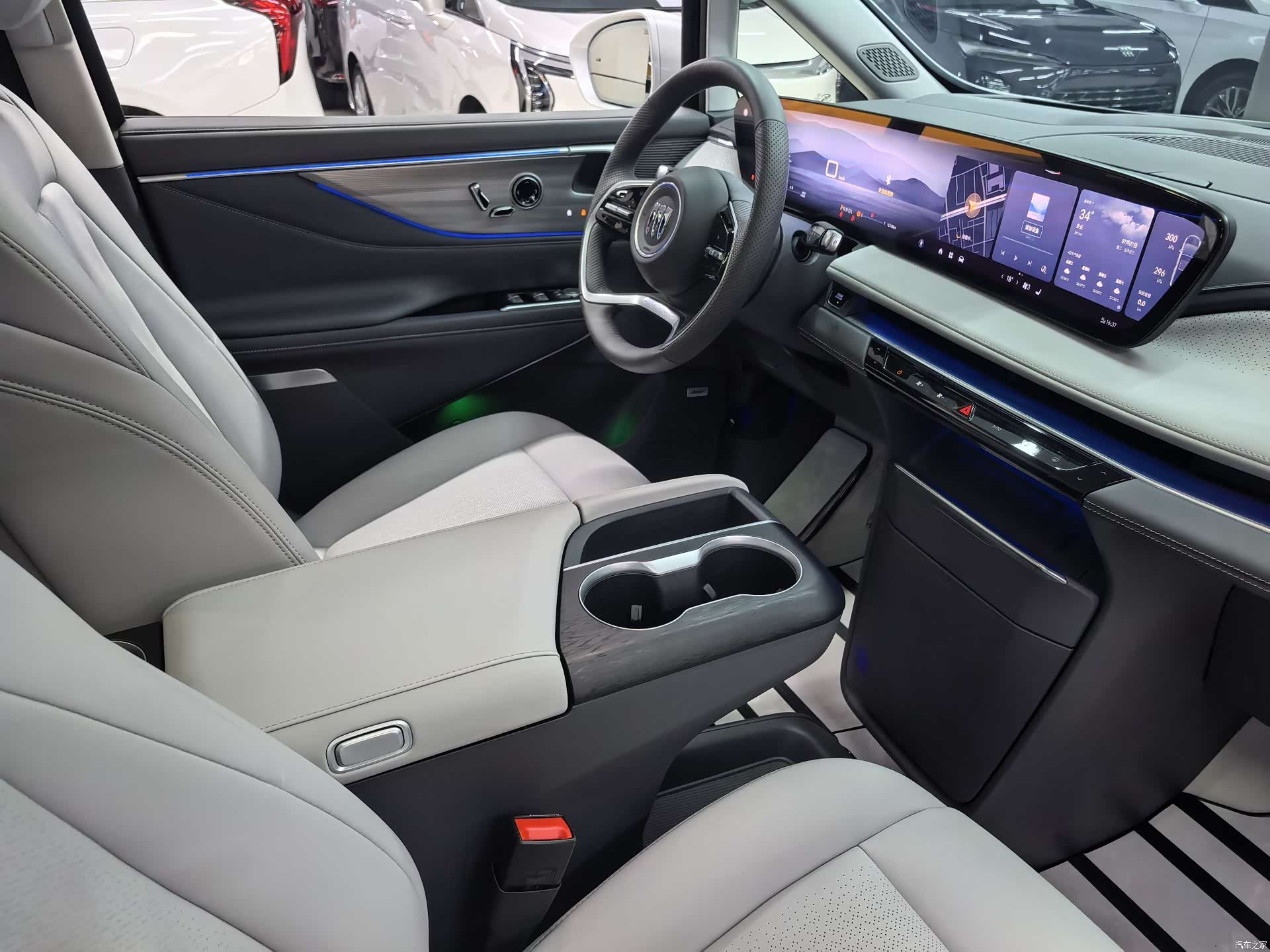 Buick GL8, 2025 10