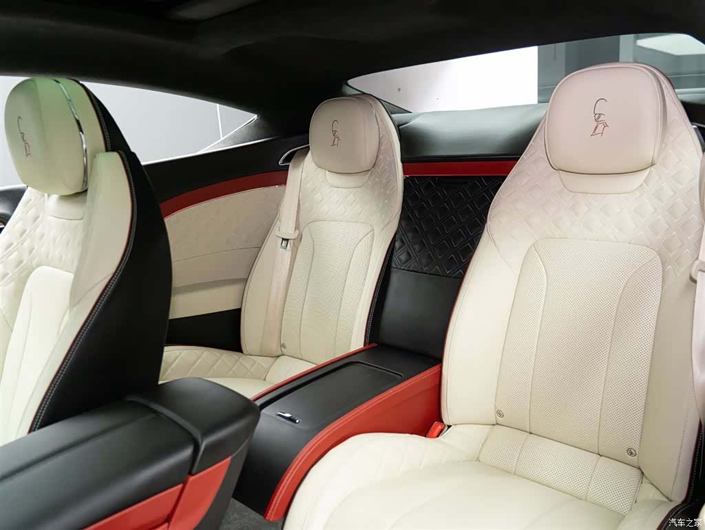 Bentley Continental GT, 2023 13