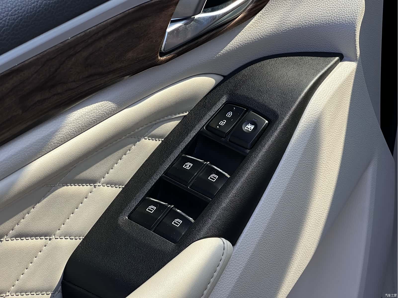 Trumpchi M8, 2018 9