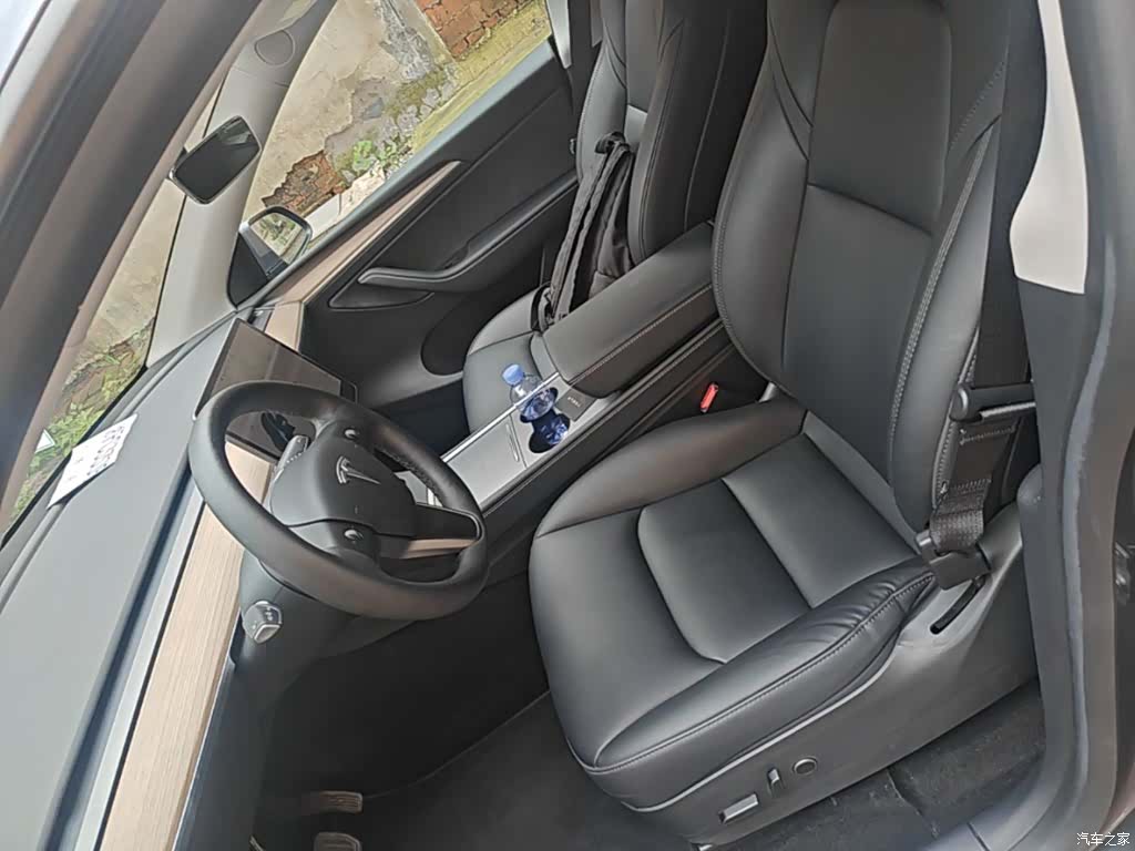 Tesla Model Y, 2021 15