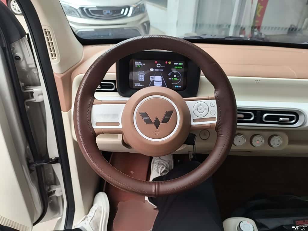 Wuling MINIEV, 2025 11