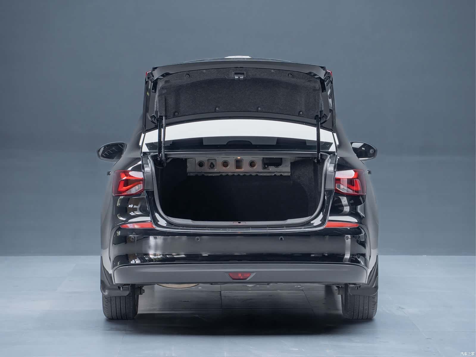 Chevrolet 320, 2022 10