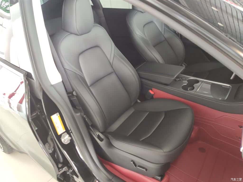 Tesla Model Y, 2024 25