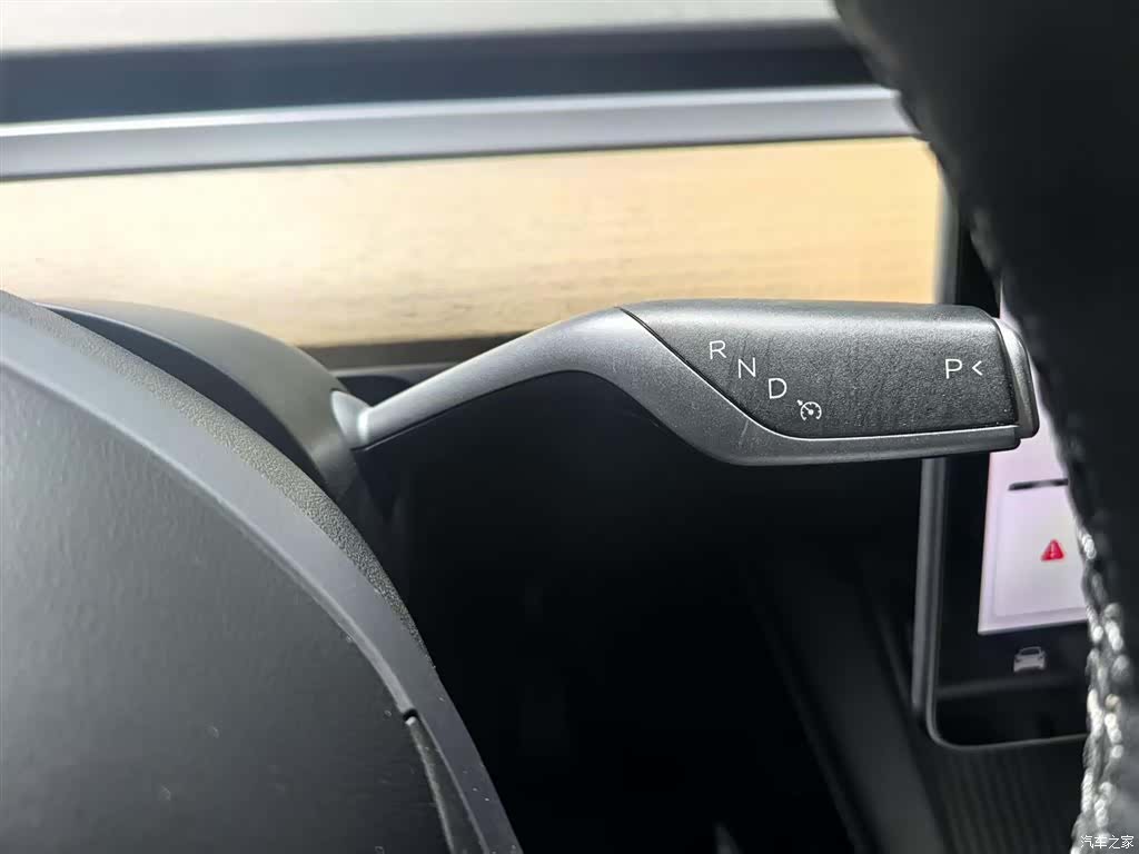 Tesla Model Y, 2021 11