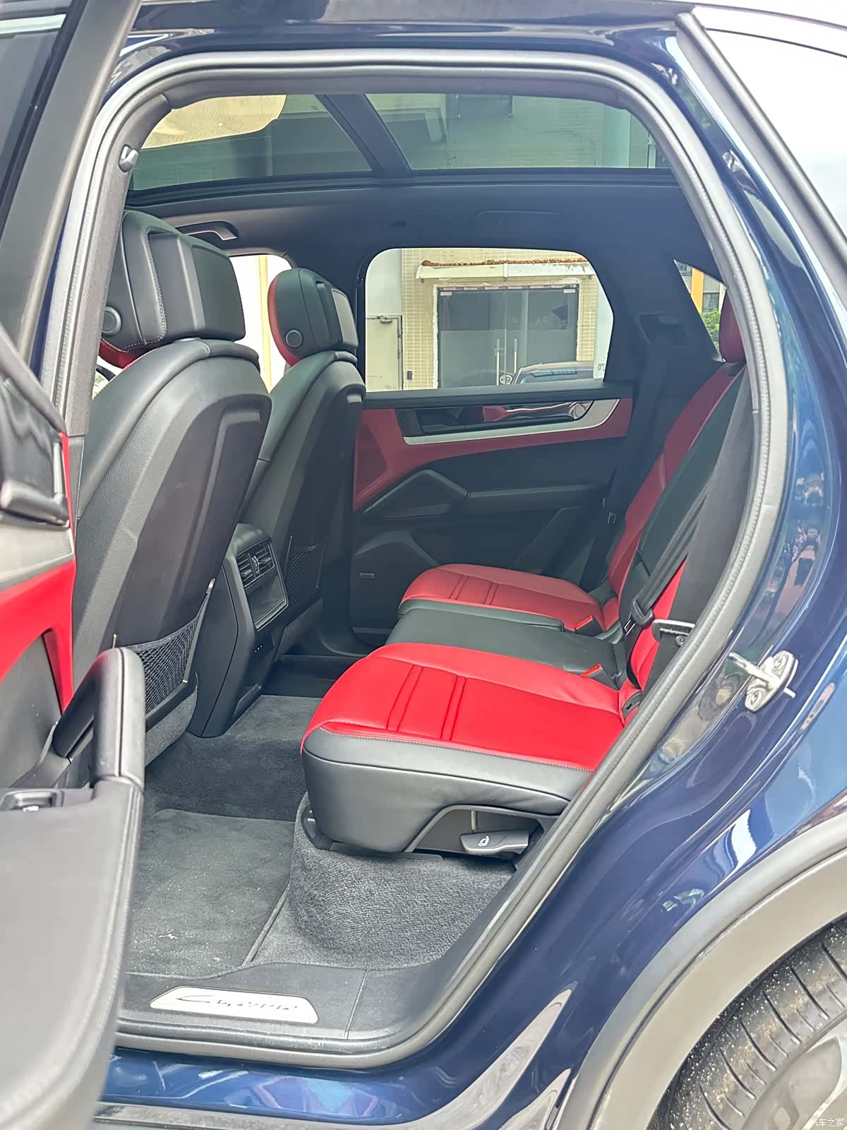 Porsche Cayenne, 2024 11