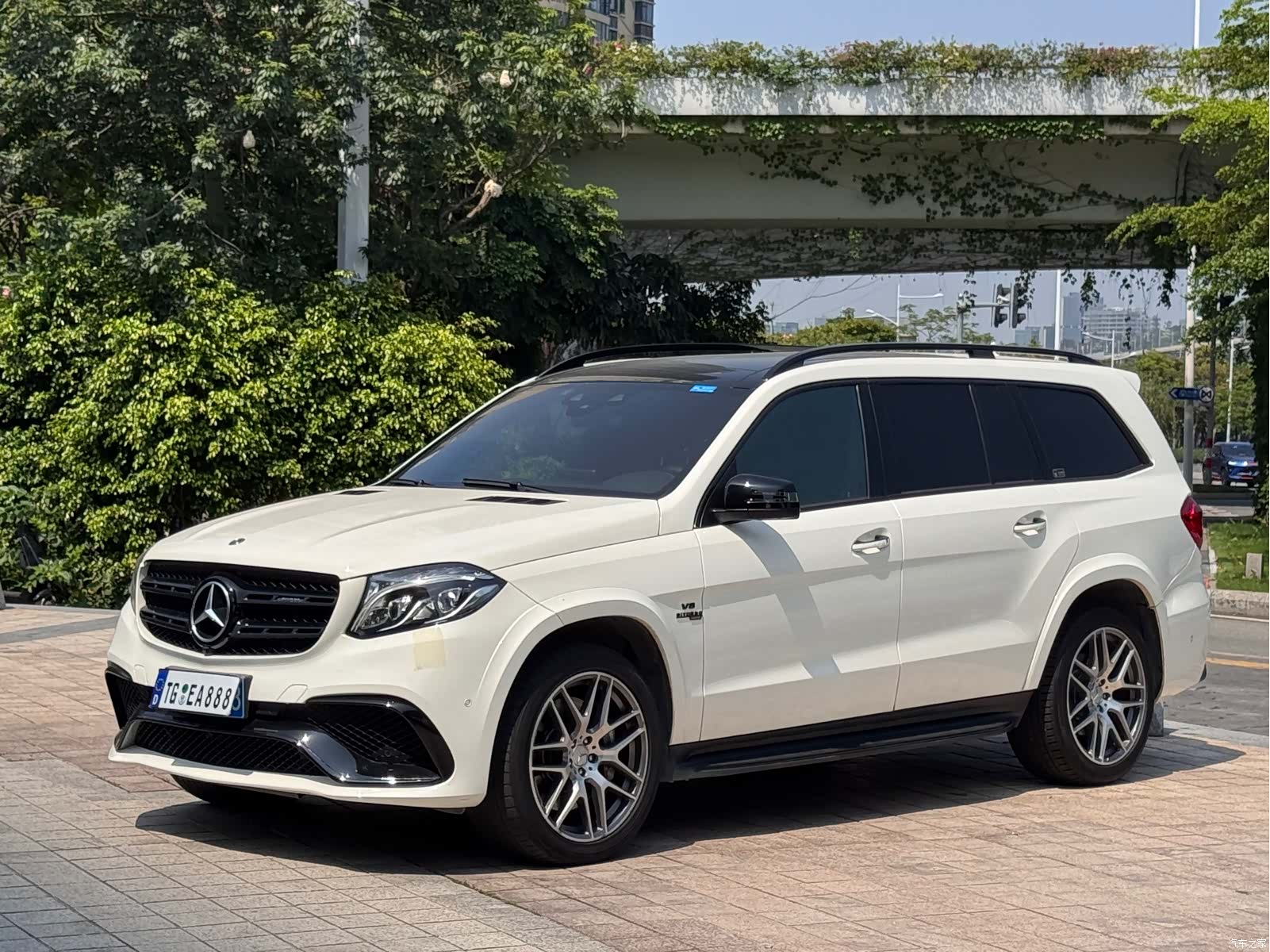 Mercedes-Benz GLS, 2018 1