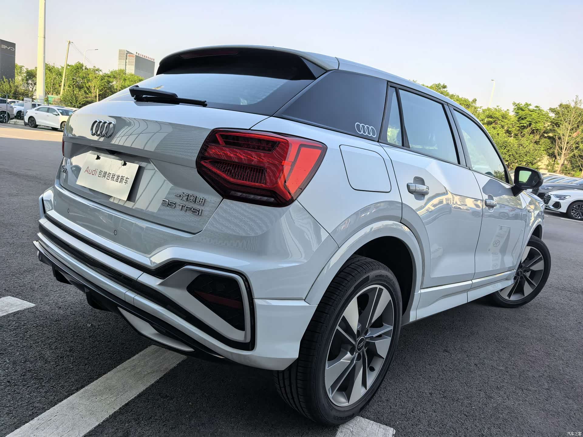Audi Q2L, 2026 11