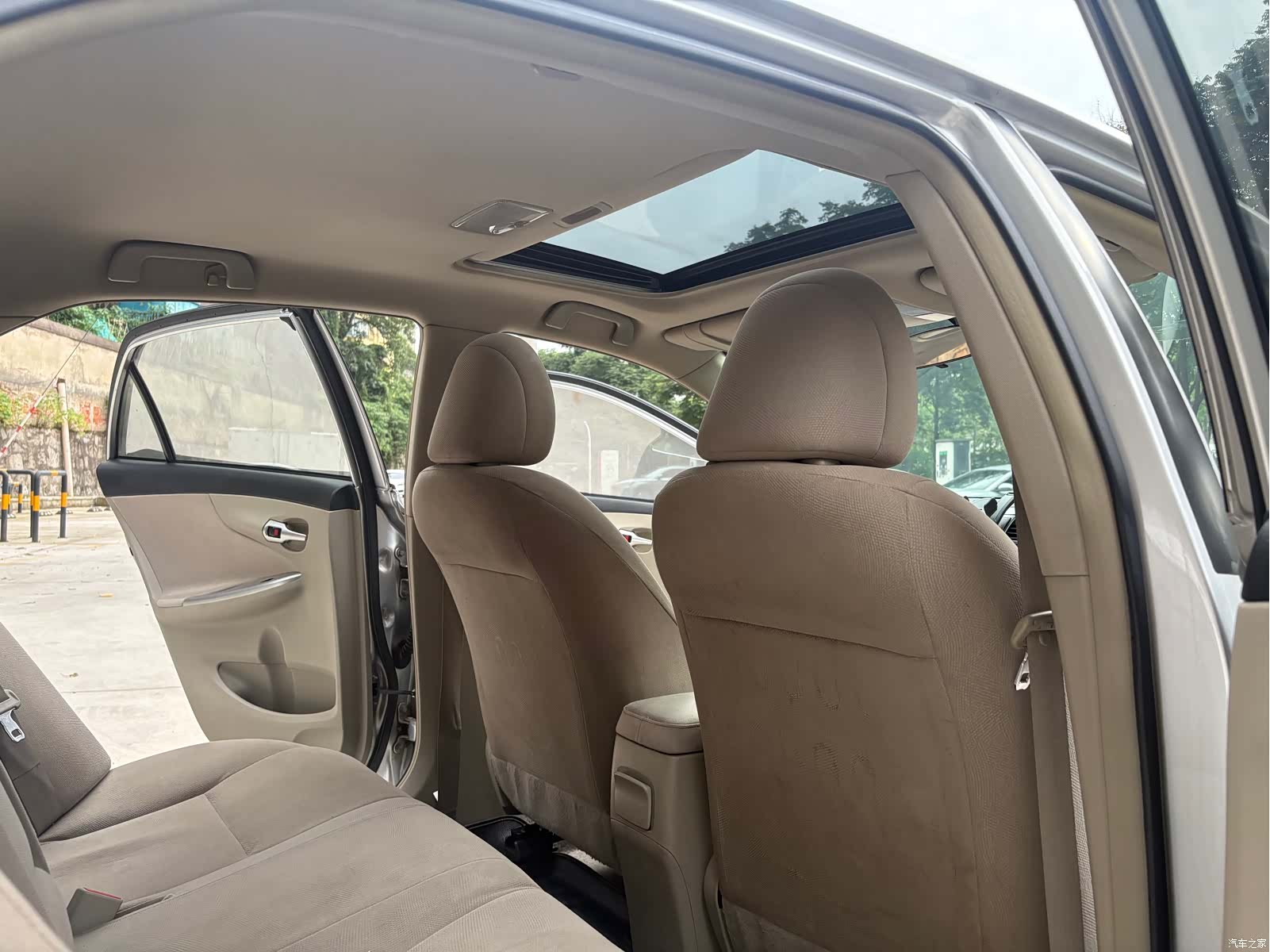 Toyota Corolla, 2010 10