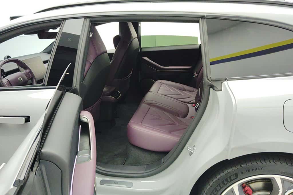 NIO ET5, 2025 11