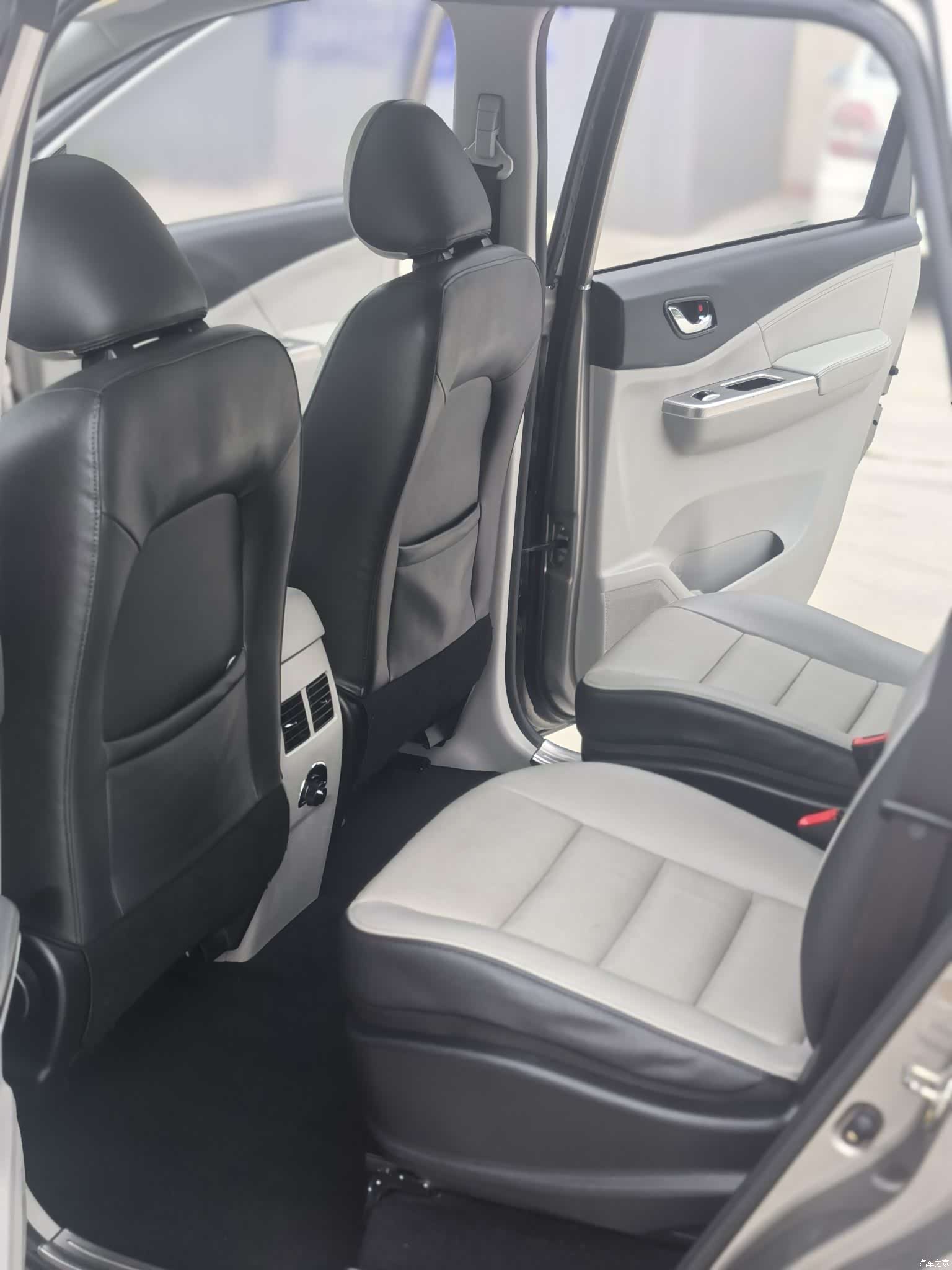 DongFeng S500, 2016 13