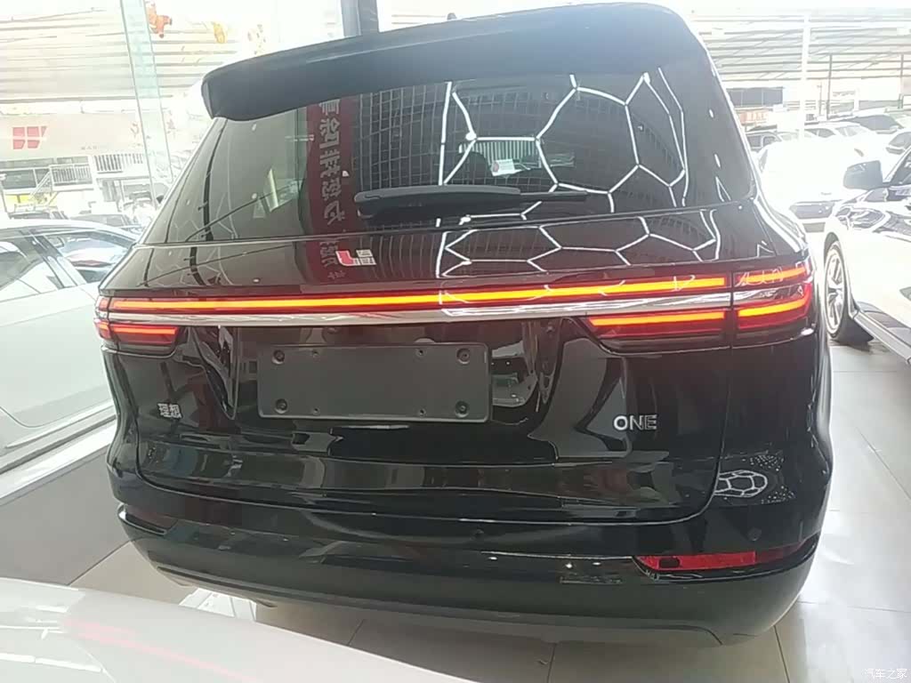 Li Auto ONE, 2023 6