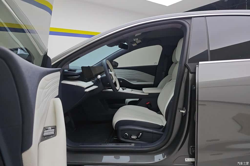 Geely E8, 2024 9