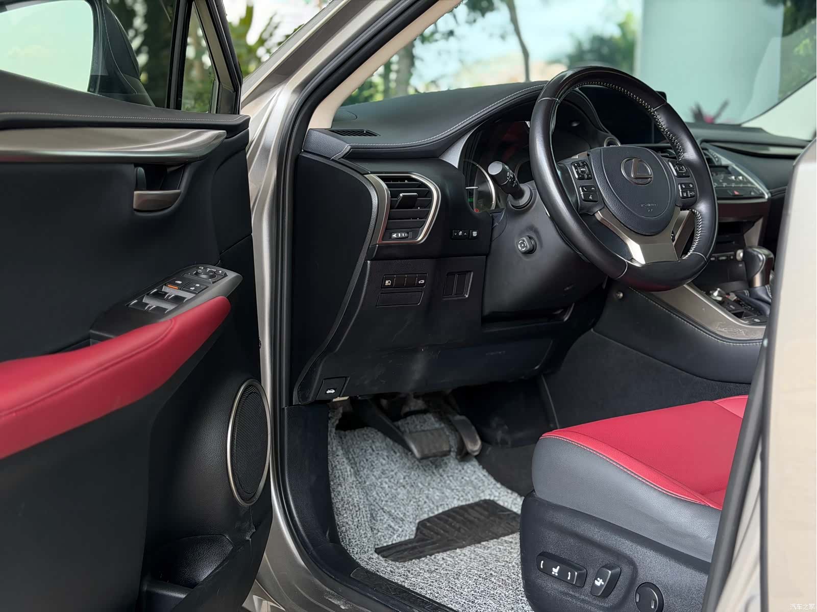 Lexus NX, 2021 4