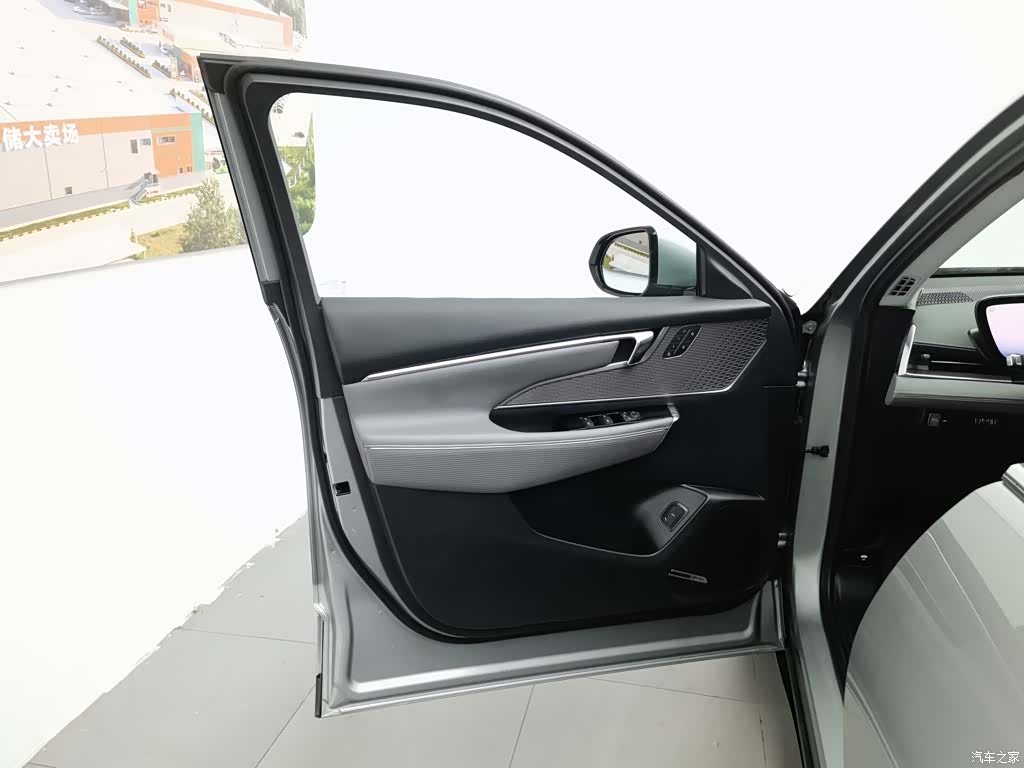 Buick E5, 2025 8