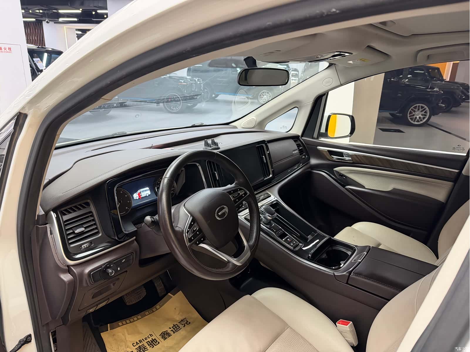 Trumpchi M8, 2023 6