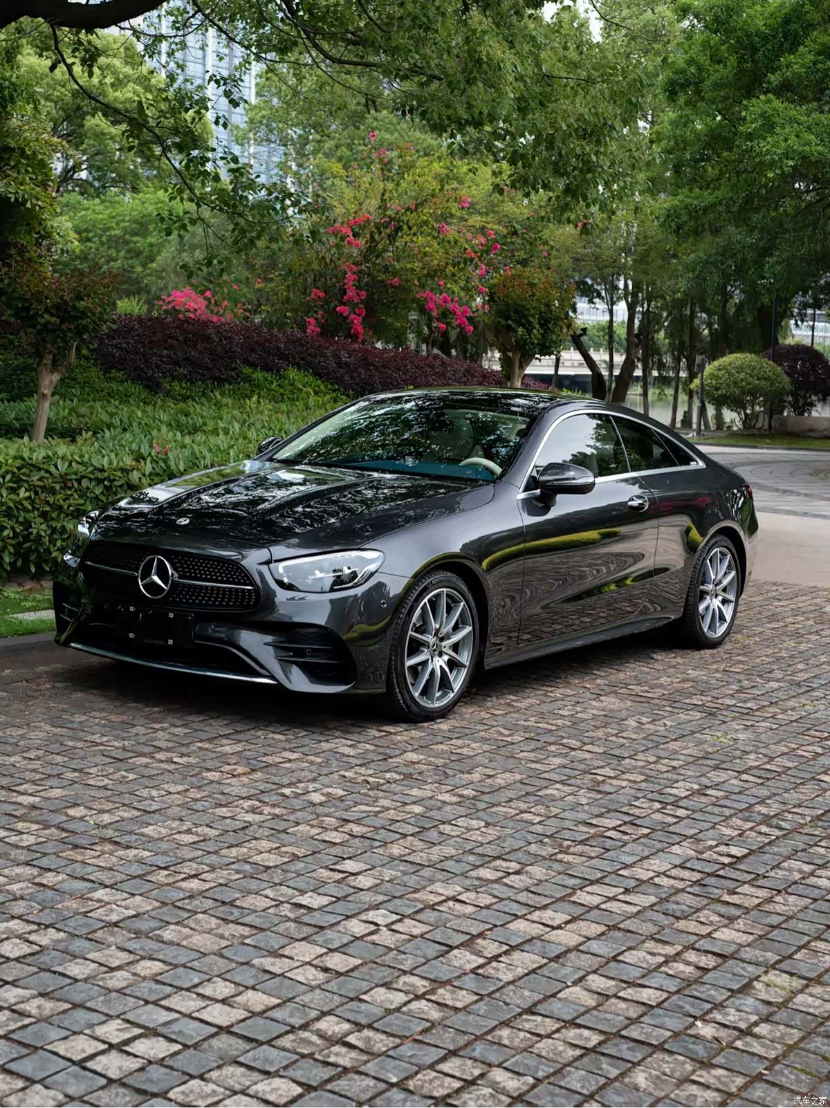 Mercedes-Benz E-Class, 2023 1