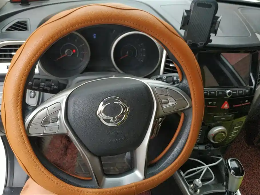 SsangYong Tiveira SsangYong Tiveira