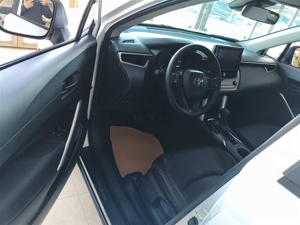 Toyota Corolla Sharp amplifier