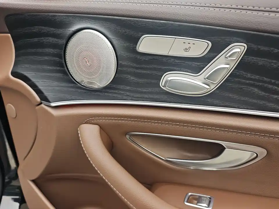 Mercedes-Benz E-class Mercedes-Benz E-class