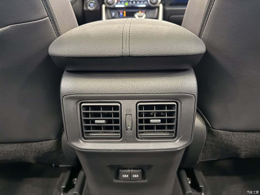 Toyota Wildlander, 2023 25