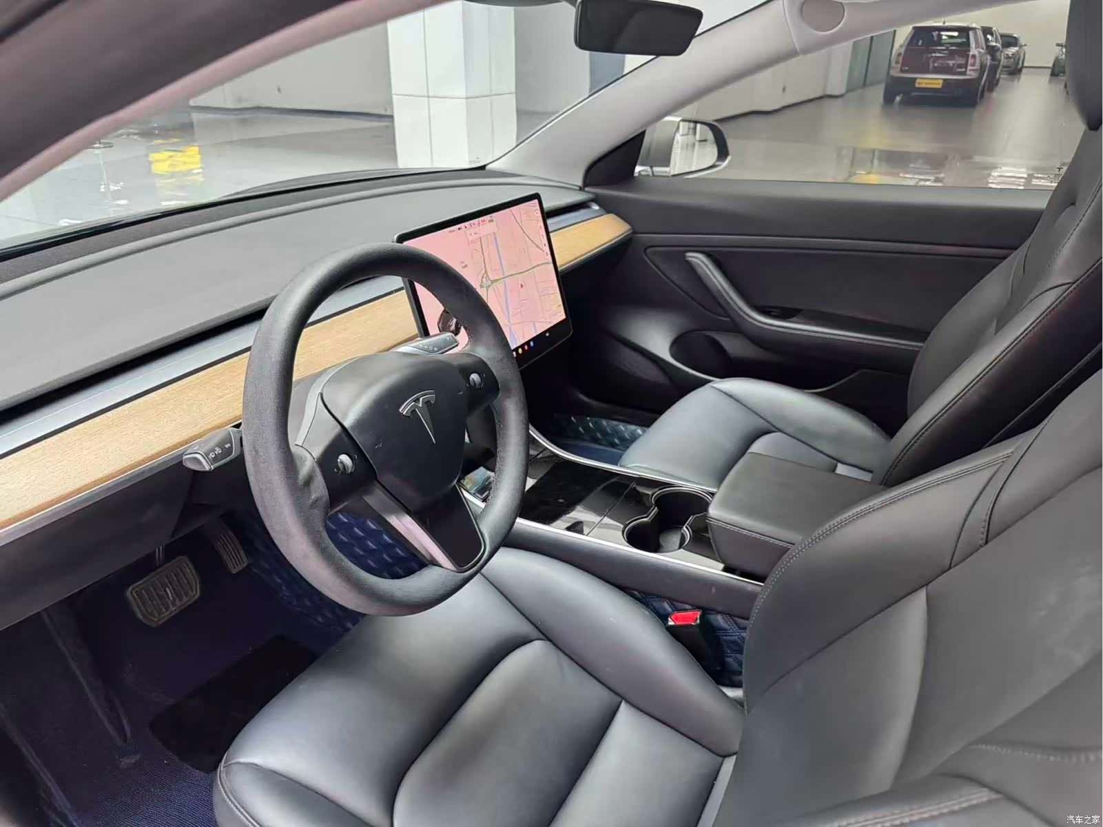Tesla Model 3, 2021 11
