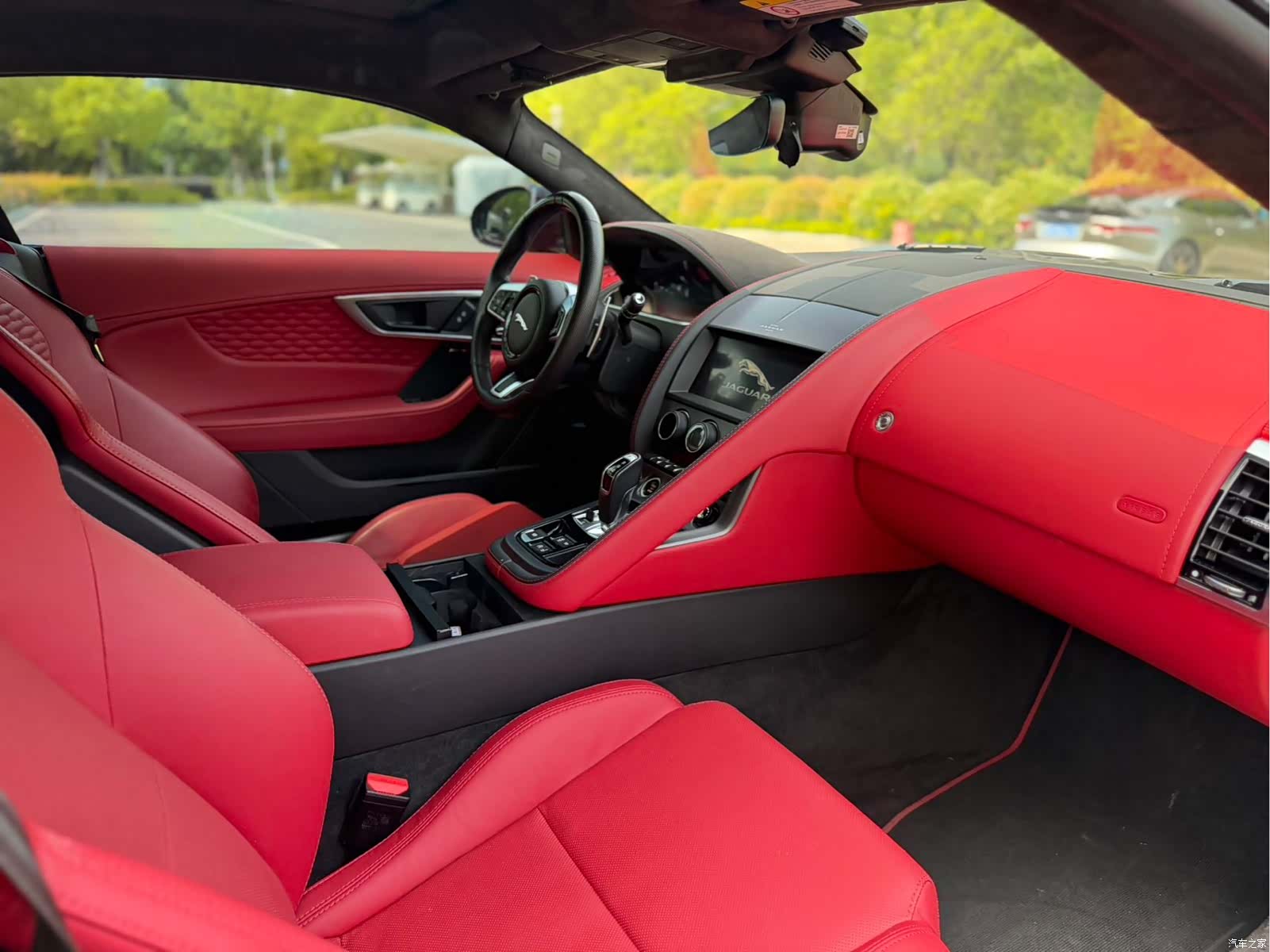 Jaguar F-TYPE, 2021 7