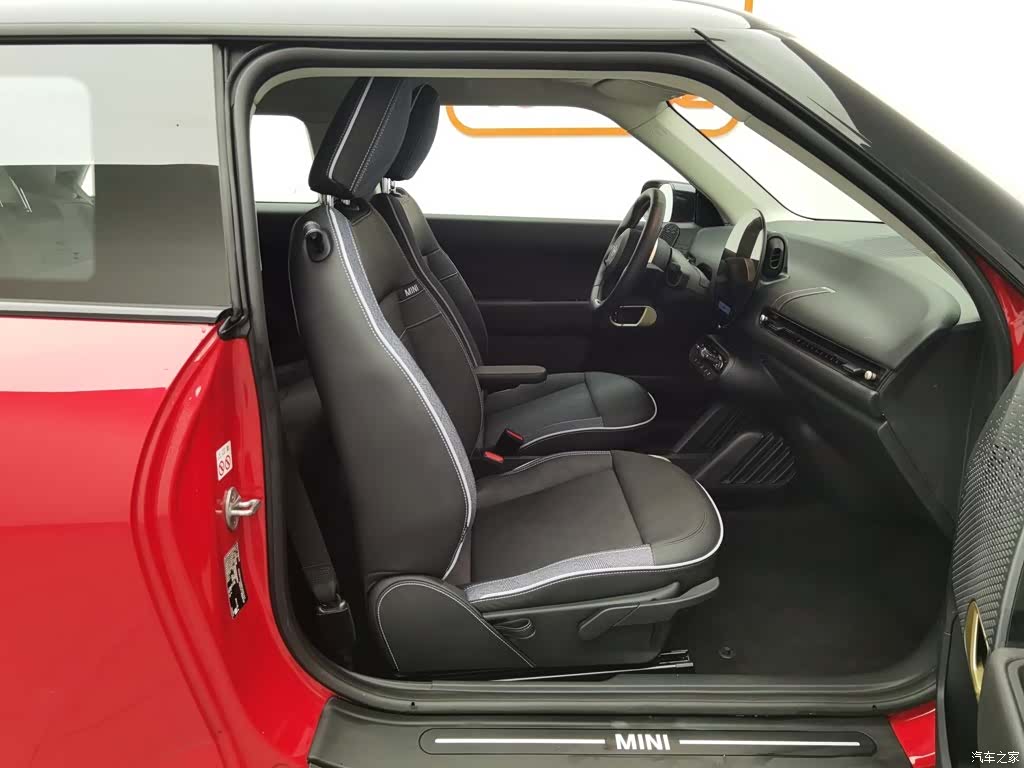 Mini Cooper, 2024 23